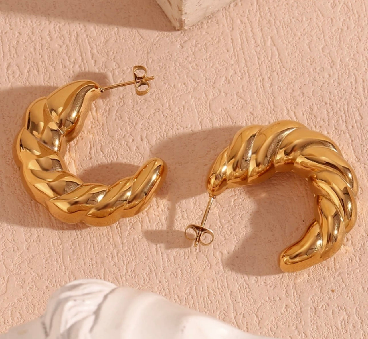 Croissant hoop